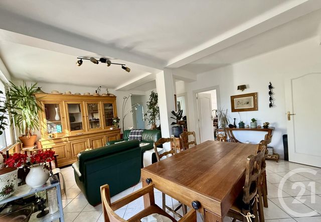 Appartement F5 à vendre - 5 pièces - 85.0 m2 - LA ROCHELLE - 17 - POITOU-CHARENTES - Century 21 Agence Du Vieux-Port