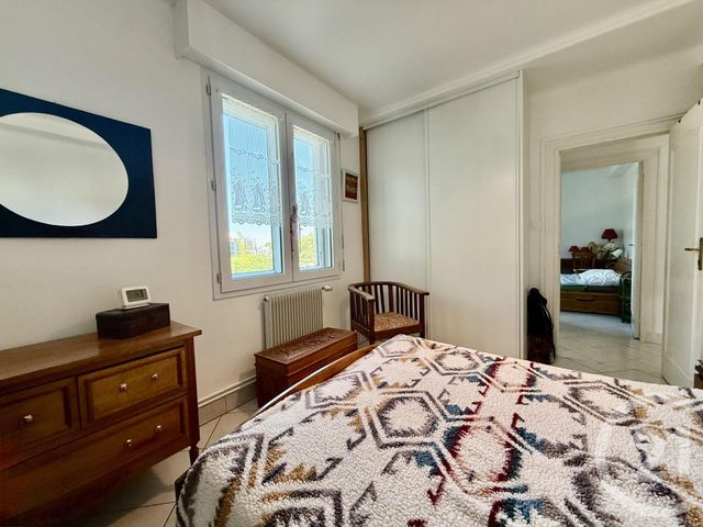 Appartement F5 à vendre - 5 pièces - 85.0 m2 - LA ROCHELLE - 17 - POITOU-CHARENTES - Century 21 Agence Du Vieux-Port