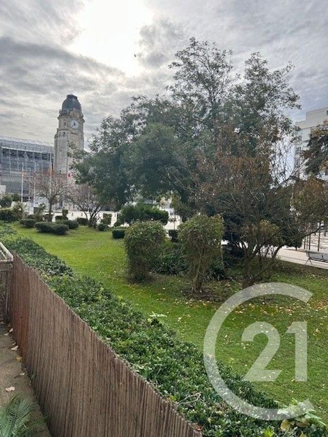 Appartement F1 à vendre - 1 pièce - 42.1 m2 - LA ROCHELLE - 17 - POITOU-CHARENTES - Century 21 Agence Du Vieux-Port