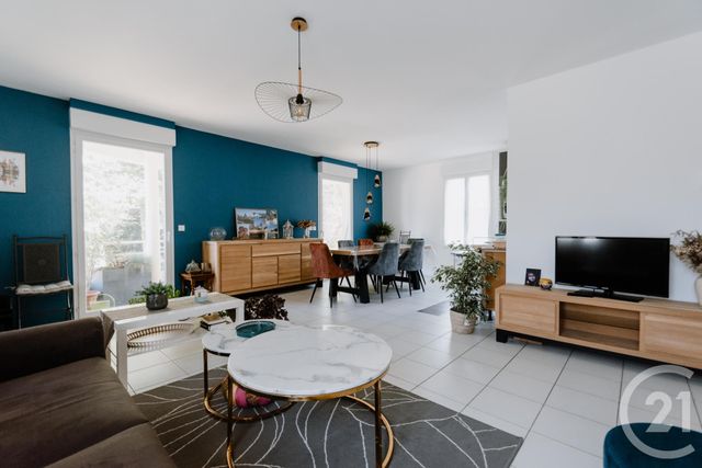 Appartement F3 à vendre - 4 pièces - 103.0 m2 - PERIGNY - 17 - POITOU-CHARENTES - Century 21 Agence Du Vieux-Port