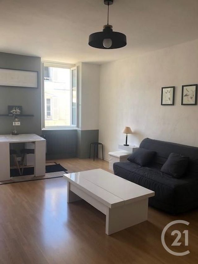 Appartement T1 à louer - 1 pièce - 36.88 m2 - LA ROCHELLE - 17 - POITOU-CHARENTES - Century 21 Agence Du Vieux-Port