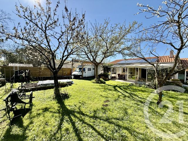 maison à vendre - 5 pièces - 104.69 m2 - ST XANDRE - 17 - POITOU-CHARENTES - Century 21 Agence Du Vieux-Port