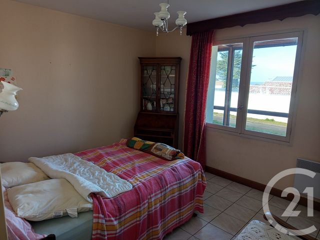 maison à vendre - 7 pièces - 225.0 m2 - L HOUMEAU - 17 - POITOU-CHARENTES - Century 21 Agence Du Vieux-Port