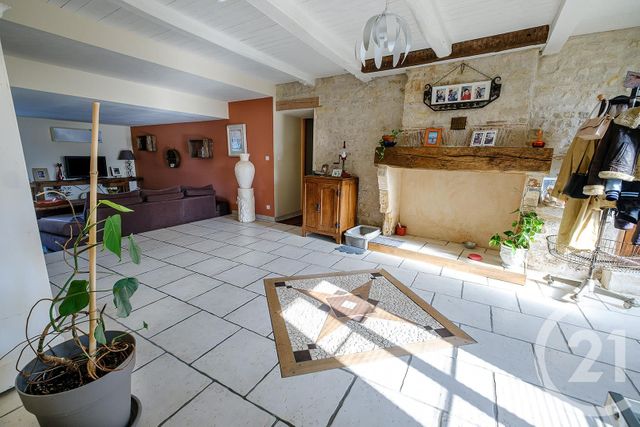 maison à vendre - 7 pièces - 200.0 m2 - ST MEDARD D AUNIS - 17 - POITOU-CHARENTES - Century 21 Agence Du Vieux-Port