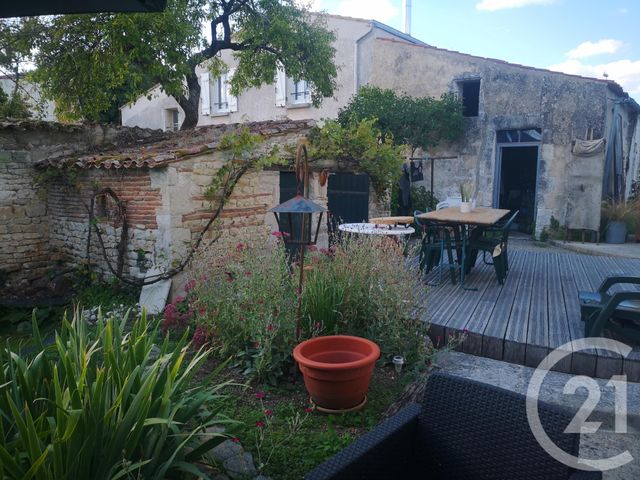 maison à vendre - 7 pièces - 200.0 m2 - ST MEDARD D AUNIS - 17 - POITOU-CHARENTES - Century 21 Agence Du Vieux-Port