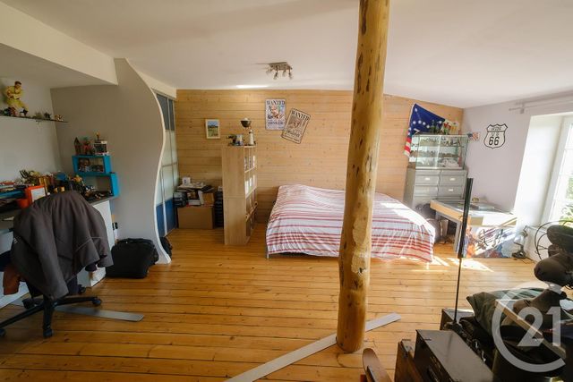 maison à vendre - 7 pièces - 200.0 m2 - ST MEDARD D AUNIS - 17 - POITOU-CHARENTES - Century 21 Agence Du Vieux-Port