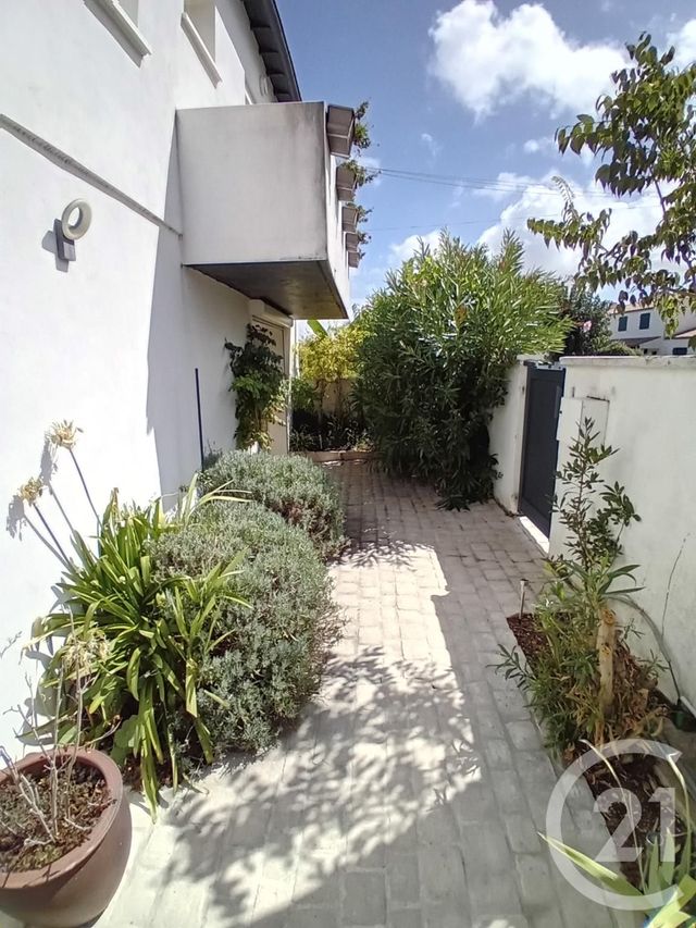 Afficher la photo en grand maison à vendre - 6 pièces - 177.0 m2 - LA ROCHELLE - 17 - POITOU-CHARENTES - Century 21 Agence Du Vieux-Port