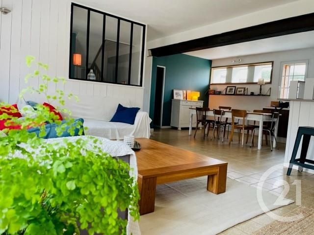 maison à vendre - 8 pièces - 146.63 m2 - LA COUARDE SUR MER - 17 - POITOU-CHARENTES - Century 21 Agence Du Vieux-Port