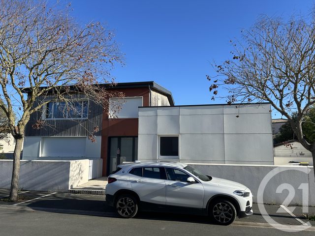 maison à vendre - 6 pièces - 185.0 m2 - ST ROGATIEN - 17 - POITOU-CHARENTES - Century 21 Agence Du Vieux-Port