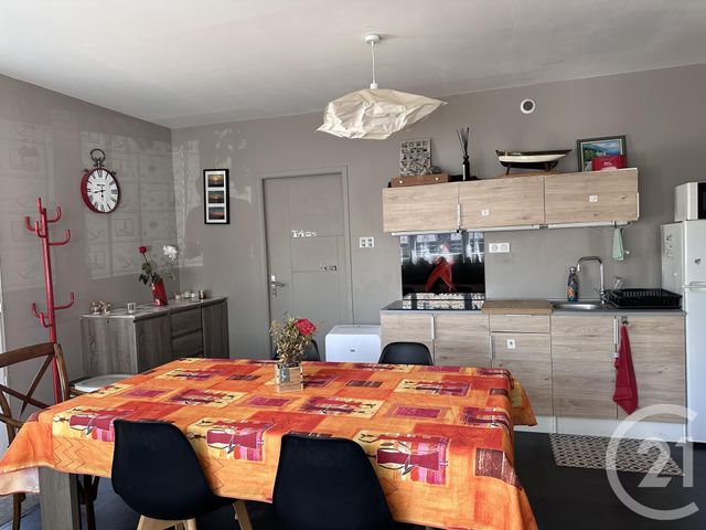 maison à vendre - 6 pièces - 185.0 m2 - ST ROGATIEN - 17 - POITOU-CHARENTES - Century 21 Agence Du Vieux-Port