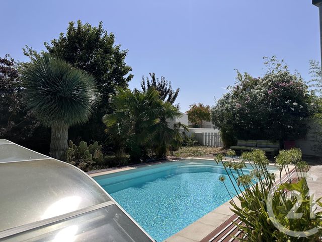 maison à vendre - 6 pièces - 185.0 m2 - ST ROGATIEN - 17 - POITOU-CHARENTES - Century 21 Agence Du Vieux-Port