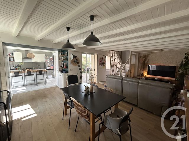 maison - STE SOULLE - 17