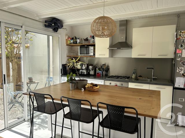 maison à vendre - 4 pièces - 90.0 m2 - STE SOULLE - 17 - POITOU-CHARENTES - Century 21 Agence Du Vieux-Port