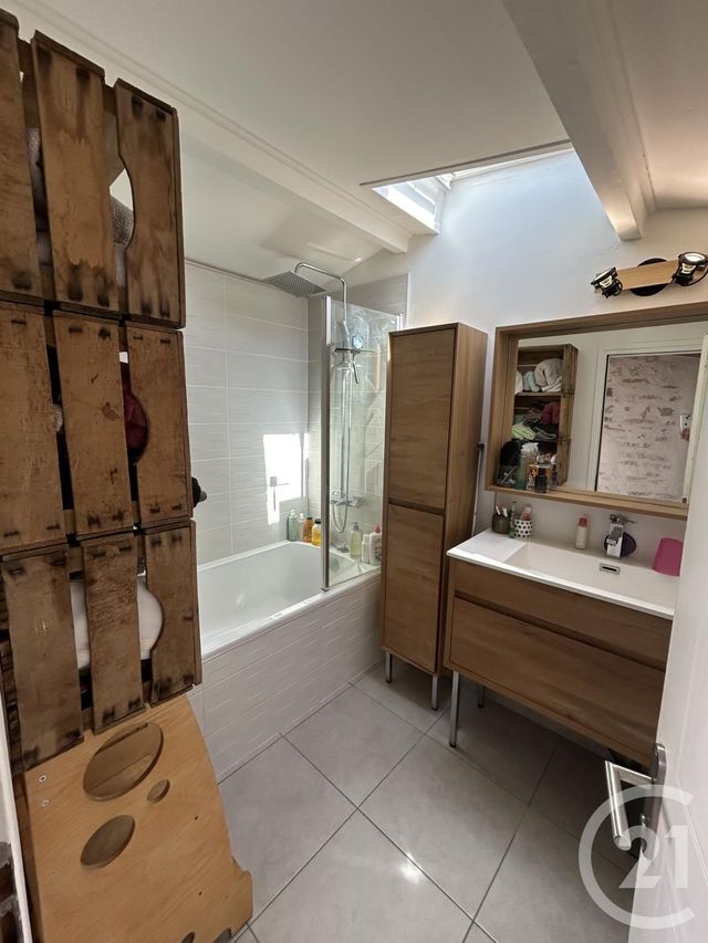 maison à vendre - 4 pièces - 90.0 m2 - STE SOULLE - 17 - POITOU-CHARENTES - Century 21 Agence Du Vieux-Port