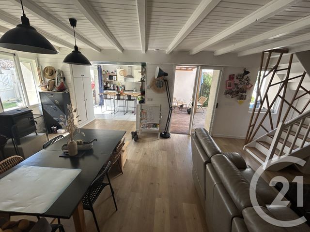 maison à vendre - 4 pièces - 90.0 m2 - STE SOULLE - 17 - POITOU-CHARENTES - Century 21 Agence Du Vieux-Port