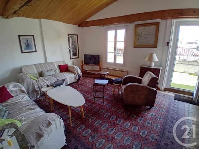 Afficher la photo en grand Appartement F3 à vendre - 3 pièces - 63.24 m2 - LA ROCHELLE - 17 - POITOU-CHARENTES - Century 21 Agence Du Vieux-Port