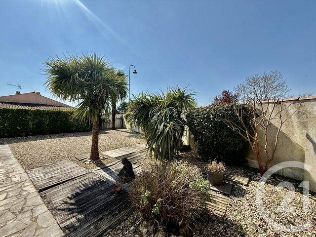 maison à vendre - 4 pièces - 117.67 m2 - VILLEDOUX - 17 - POITOU-CHARENTES - Century 21 Agence Du Vieux-Port