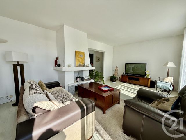 maison à vendre - 4 pièces - 117.67 m2 - VILLEDOUX - 17 - POITOU-CHARENTES - Century 21 Agence Du Vieux-Port