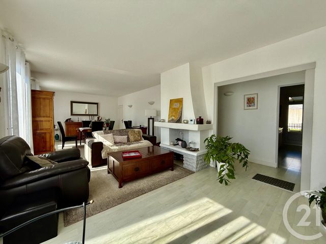 maison à vendre - 4 pièces - 117.67 m2 - VILLEDOUX - 17 - POITOU-CHARENTES - Century 21 Agence Du Vieux-Port