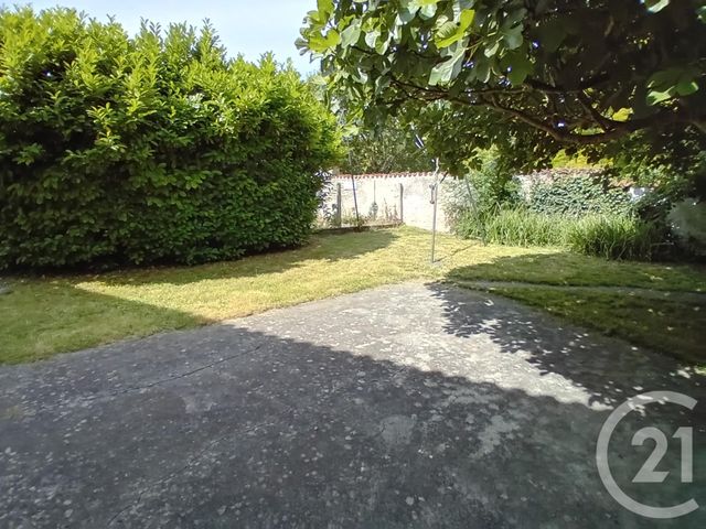 Afficher la photo en grand maison à vendre - 6 pièces - 130.57 m2 - PUILBOREAU - 17 - POITOU-CHARENTES - Century 21 Agence Du Vieux-Port