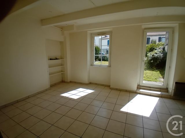 Afficher la photo en grand maison à vendre - 6 pièces - 130.57 m2 - PUILBOREAU - 17 - POITOU-CHARENTES - Century 21 Agence Du Vieux-Port