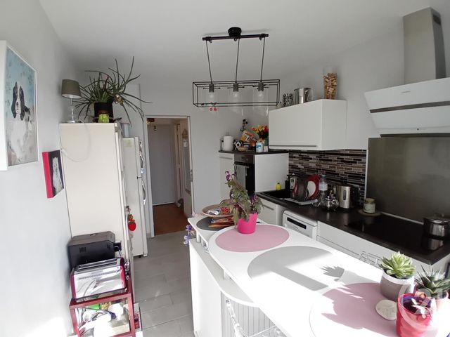 Afficher la photo en grand Appartement F2 à vendre - 2 pièces - 49.28 m2 - LA ROCHELLE - 17 - POITOU-CHARENTES - Century 21 Agence Du Vieux-Port