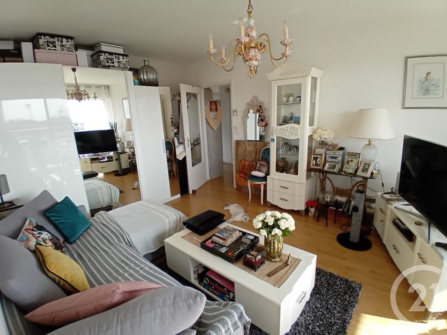 Afficher la photo en grand Appartement F2 à vendre - 2 pièces - 49.28 m2 - LA ROCHELLE - 17 - POITOU-CHARENTES - Century 21 Agence Du Vieux-Port