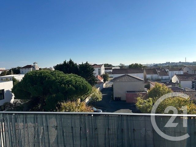 Appartement F3 à vendre - 3 pièces - 60.03 m2 - LA ROCHELLE - 17 - POITOU-CHARENTES - Century 21 Agence Du Vieux-Port