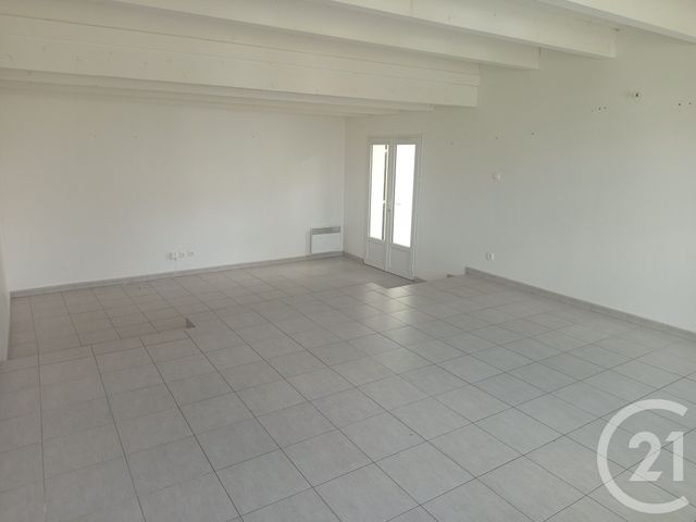 maison à vendre - 5 pièces - 110.0 m2 - STE SOULLE - 17 - POITOU-CHARENTES - Century 21 Agence Du Vieux-Port