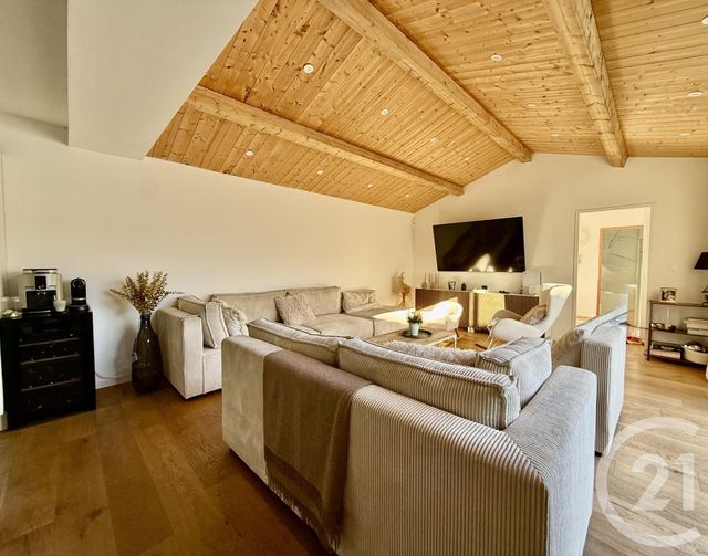 maison à vendre - 4 pièces - 142.0 m2 - L HOUMEAU - 17 - POITOU-CHARENTES - Century 21 Agence Du Vieux-Port