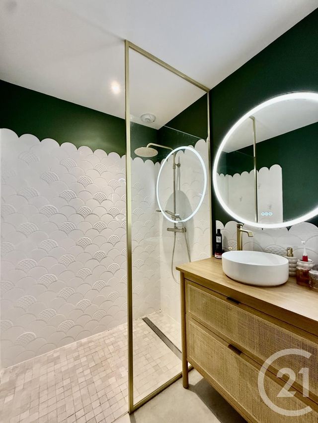 maison à vendre - 4 pièces - 142.0 m2 - L HOUMEAU - 17 - POITOU-CHARENTES - Century 21 Agence Du Vieux-Port