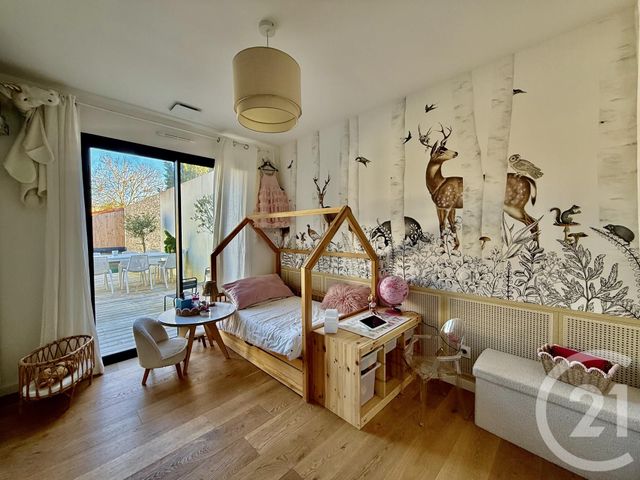 maison à vendre - 4 pièces - 142.0 m2 - L HOUMEAU - 17 - POITOU-CHARENTES - Century 21 Agence Du Vieux-Port