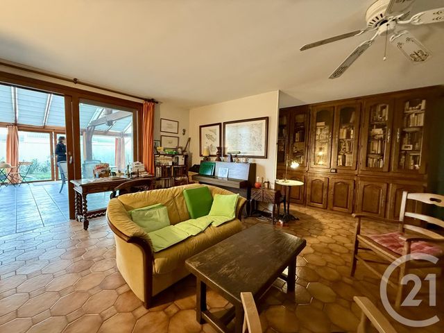 maison à vendre - 5 pièces - 157.0 m2 - L HOUMEAU - 17 - POITOU-CHARENTES - Century 21 Agence Du Vieux-Port