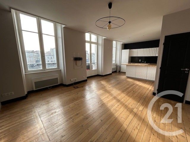 Appartement T2 à vendre - 3 pièces - 55.0 m2 - LA ROCHELLE - 17 - POITOU-CHARENTES - Century 21 Agence Du Vieux-Port