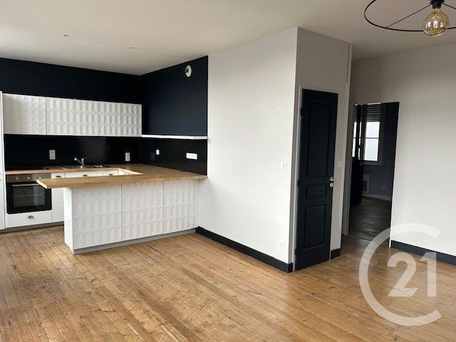 Appartement T2 à vendre - 3 pièces - 55.0 m2 - LA ROCHELLE - 17 - POITOU-CHARENTES - Century 21 Agence Du Vieux-Port