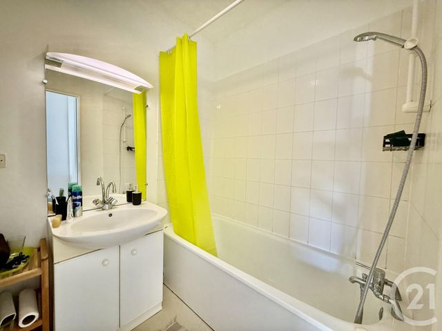 Appartement à vendre - 2 pièces - 36.0 m2 - LA ROCHELLE - 17 - POITOU-CHARENTES - Century 21 Agence Du Vieux-Port