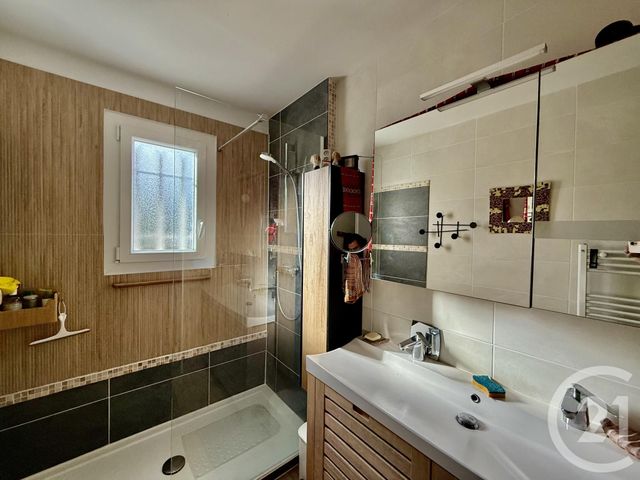 maison à vendre - 6 pièces - 165.0 m2 - PERIGNY - 17 - POITOU-CHARENTES - Century 21 Agence Du Vieux-Port