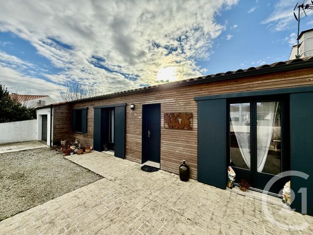 maison à vendre - 6 pièces - 165.0 m2 - PERIGNY - 17 - POITOU-CHARENTES - Century 21 Agence Du Vieux-Port