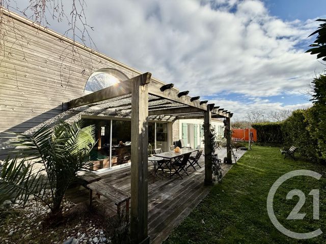 maison à vendre - 6 pièces - 165.0 m2 - PERIGNY - 17 - POITOU-CHARENTES - Century 21 Agence Du Vieux-Port