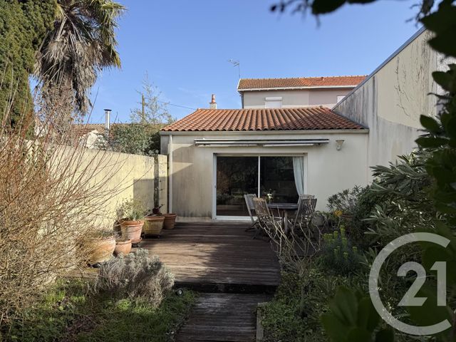maison à vendre - 4 pièces - 98.08 m2 - LA ROCHELLE - 17 - POITOU-CHARENTES - Century 21 Agence Du Vieux-Port