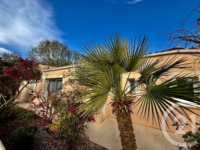 maison à vendre - 6 pièces - 128.19 m2 - ST ROGATIEN - 17 - POITOU-CHARENTES - Century 21 Agence Du Vieux-Port