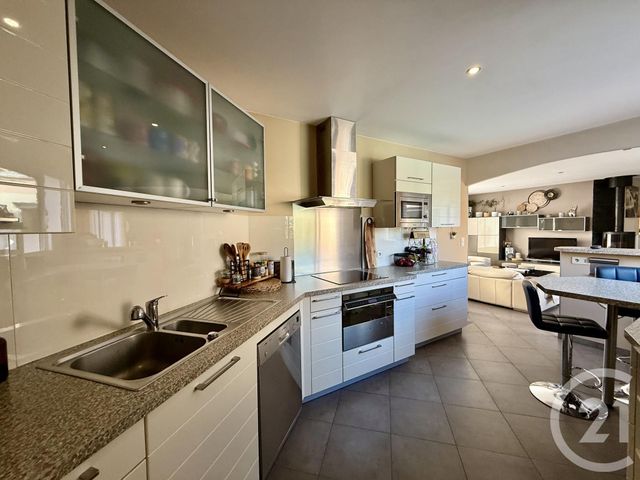 maison à vendre - 6 pièces - 128.19 m2 - ST ROGATIEN - 17 - POITOU-CHARENTES - Century 21 Agence Du Vieux-Port