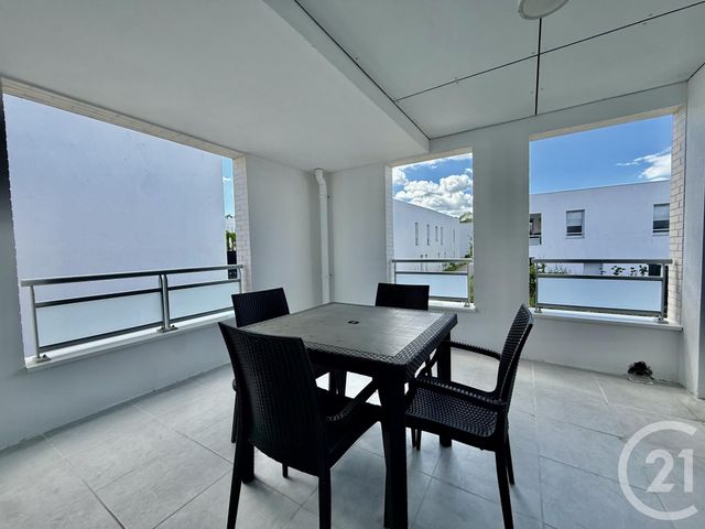 Appartement T3 à vendre - 3 pièces - 62.1 m2 - LA ROCHELLE - 17 - POITOU-CHARENTES - Century 21 Agence Du Vieux-Port