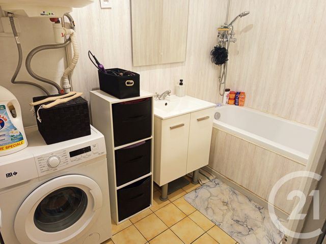 Appartement T2 à vendre - 2 pièces - 42.0 m2 - LA ROCHELLE - 17 - POITOU-CHARENTES - Century 21 Agence Du Vieux-Port