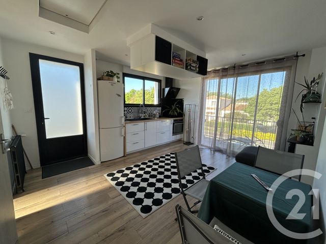 maison à vendre - 7 pièces - 160.0 m2 - LAGORD - 17 - POITOU-CHARENTES - Century 21 Agence Du Vieux-Port