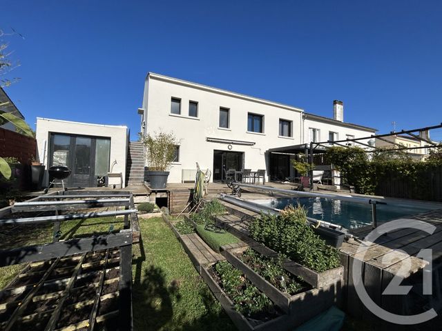 maison à vendre - 7 pièces - 160.0 m2 - LAGORD - 17 - POITOU-CHARENTES - Century 21 Agence Du Vieux-Port