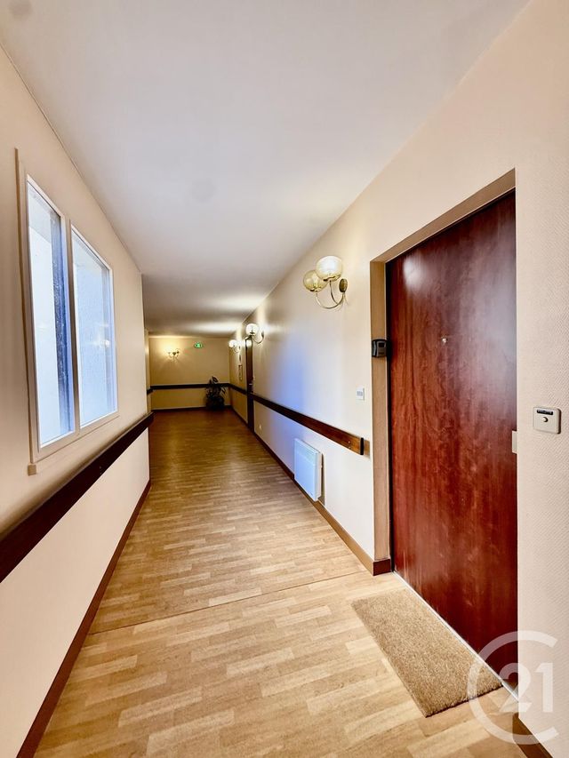 Appartement Studio à vendre - 1 pièce - 26.0 m2 - LA ROCHELLE - 17 - POITOU-CHARENTES - Century 21 Agence Du Vieux-Port