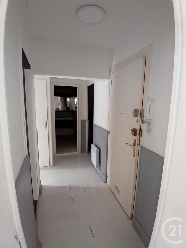 Appartement F3 à louer - 3 pièces - 57.55 m2 - LA ROCHELLE - 17 - POITOU-CHARENTES - Century 21 Agence Du Vieux-Port
