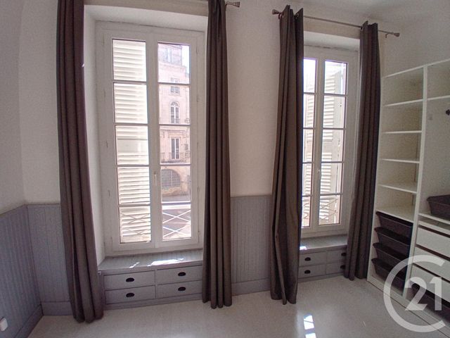 Appartement F3 à louer - 3 pièces - 57.55 m2 - LA ROCHELLE - 17 - POITOU-CHARENTES - Century 21 Agence Du Vieux-Port