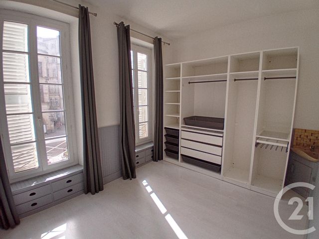 Appartement F3 à louer - 3 pièces - 57.55 m2 - LA ROCHELLE - 17 - POITOU-CHARENTES - Century 21 Agence Du Vieux-Port